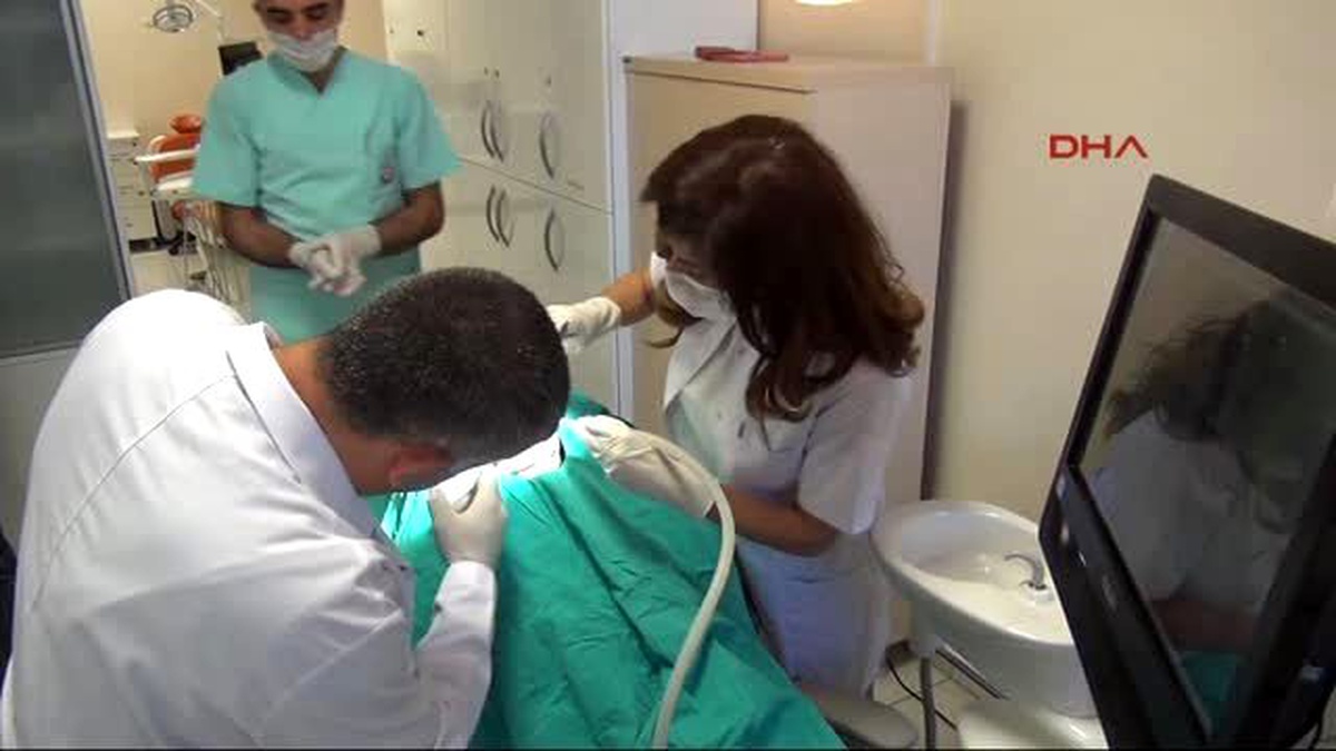 Tokat\'ta Çene Kanseri Hastasına Protez Monte Edilerek Yeni Yüz Yapıldı