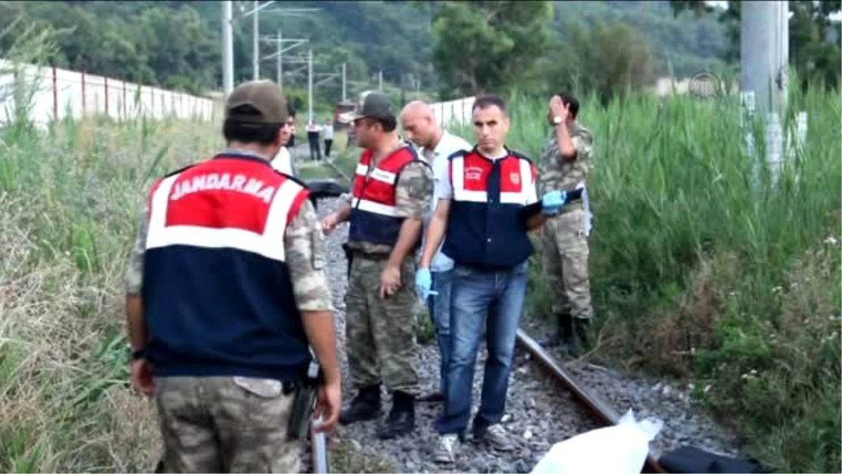Hatay\'da Trenin Çarptığı 2 Suriyeli Hayatını Kaybetti