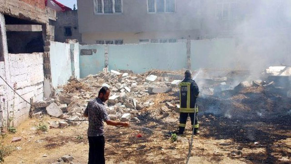 Adıyaman\'da Çıkan Yangın Korkuttu