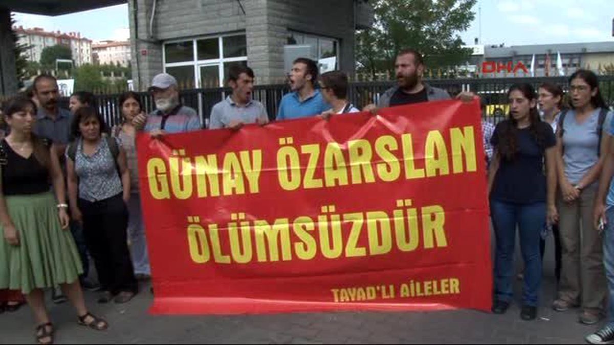Adli Tıp Önünde Gerginlik; 4 Kişi Gözaltında