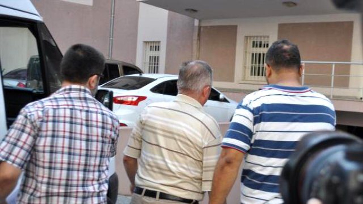 İzmir\'de Çifte Operasyon: 24 Gözaltı (2)- Yeniden Açıklaması