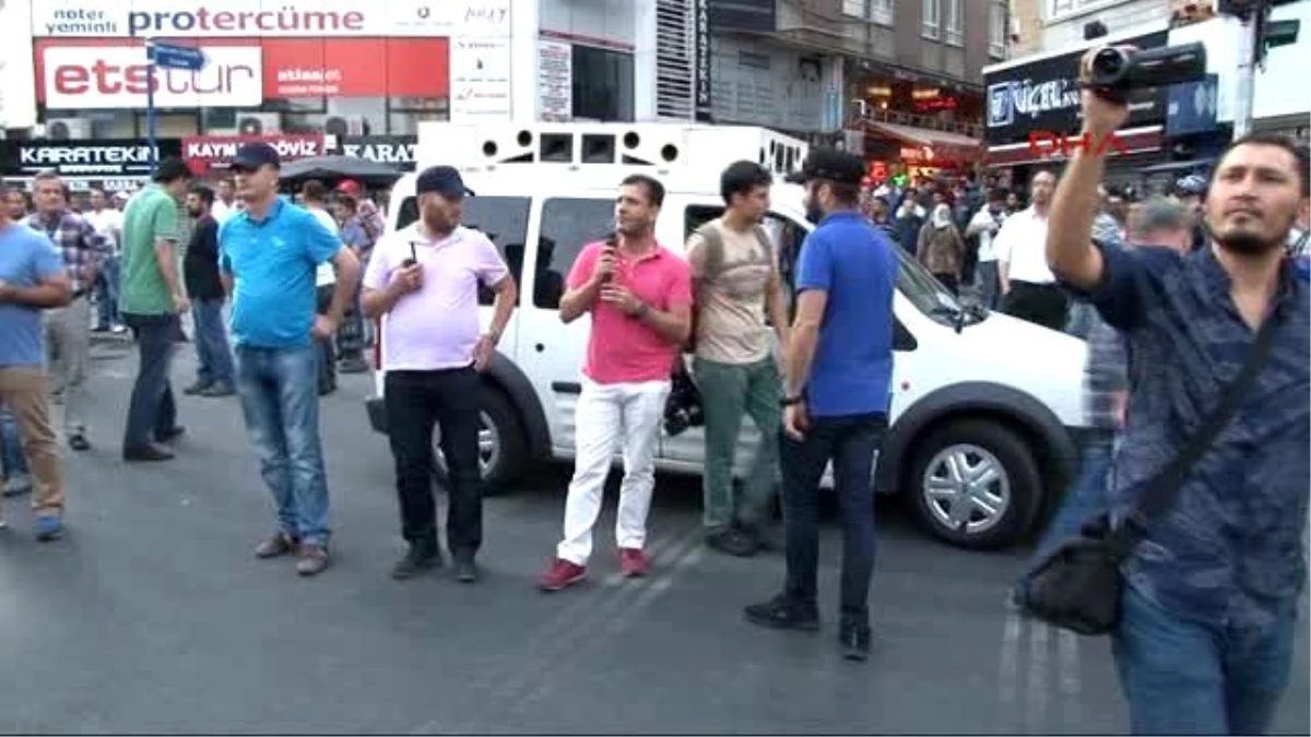 Kadıköy\'de Eylemcilere Polis Müdahalesi