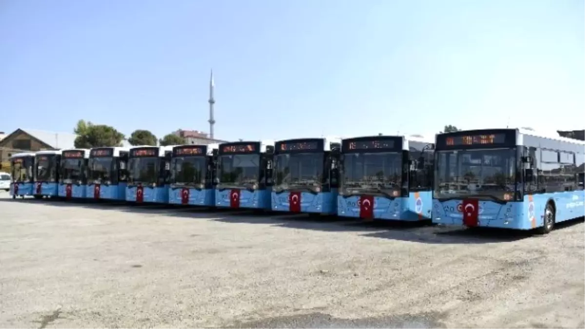 Mersin Büyükşehir Belediyesi Otobüs Filosunu Güçlendiriyor