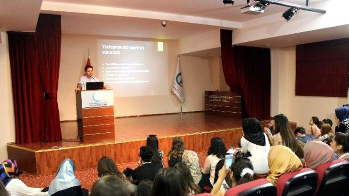 Mülteci Çocuklar ve Travmatik Çocuğa Yaklaşım Konferansı