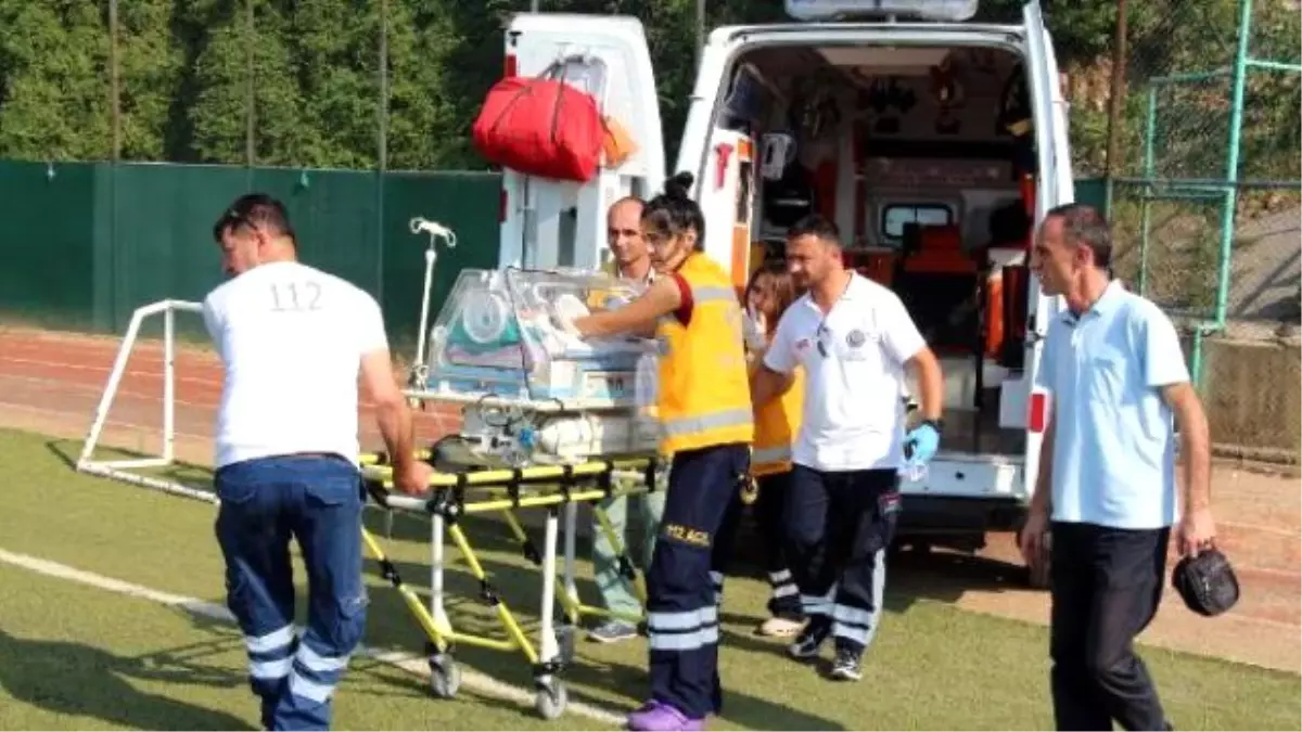 Prematüre İkizler Hava Ambulansı ile Sevk Edildi