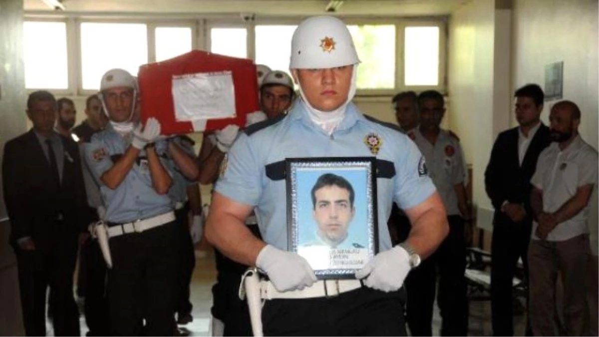 Şehit Polis Diyarbakır\'da Törenle Uğurlandı (3)