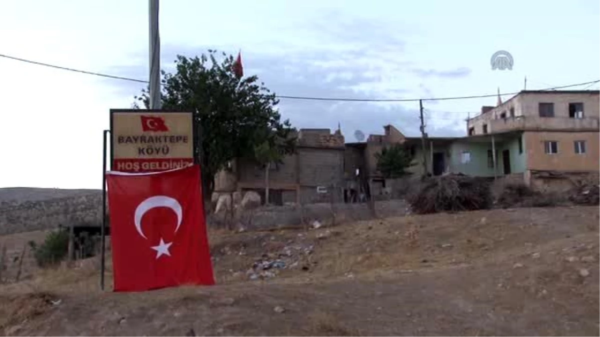 Siirt\'te Bir Köy Bayraklarla Donatıldı
