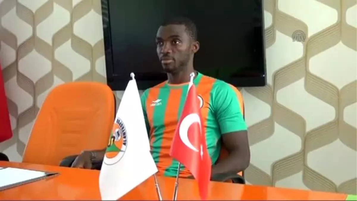 Alanyaspor\'un Transferi Obayan