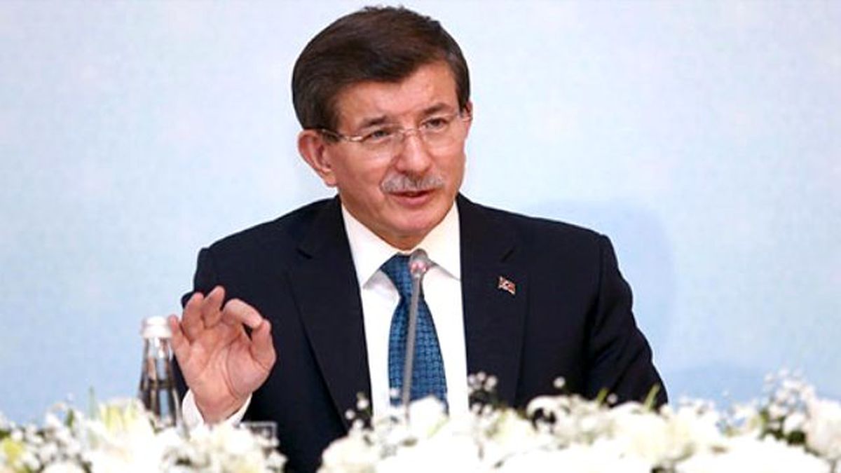 Davutoğlu'ndan 'Meclis Olağanüstü Toplansın' Çağrısına Olumlu Yanıt