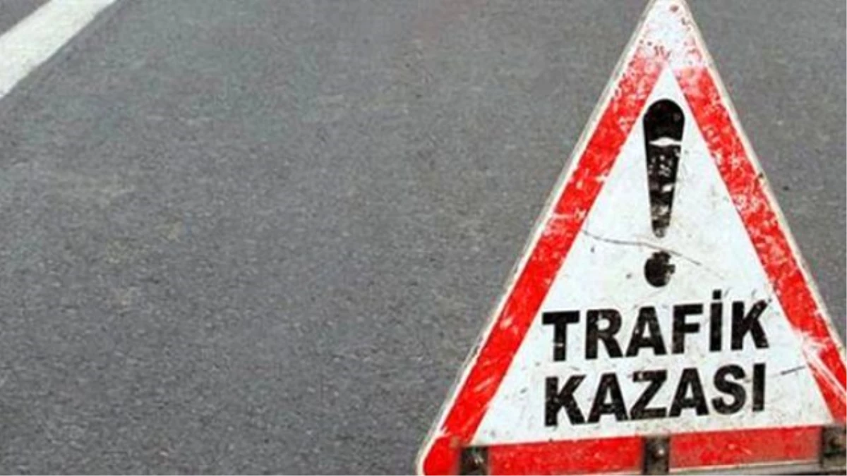 Eskişehir\'de Trafik Kazası, 3 Ölü 30 Yaralı