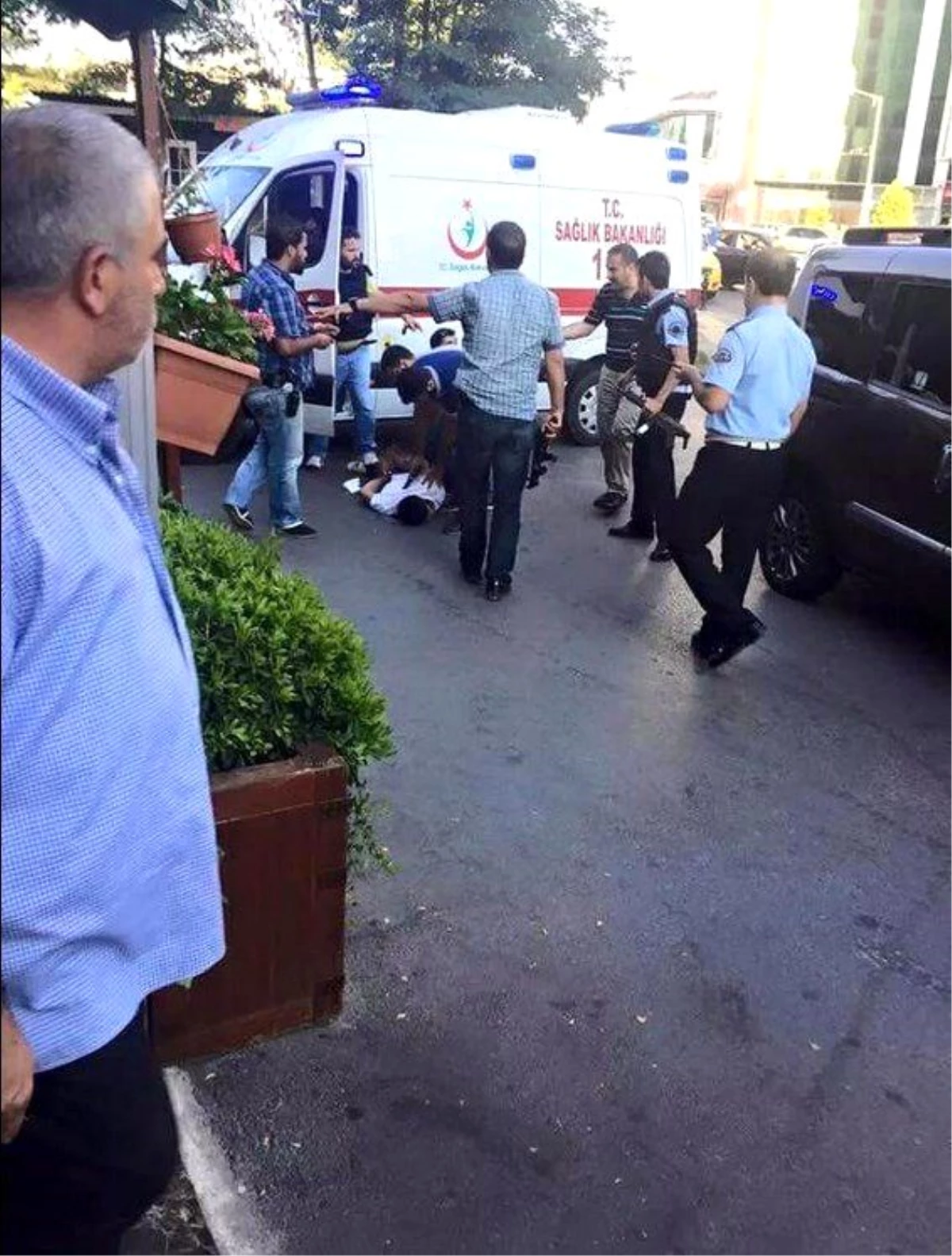 Yılan Soktu Diyen Şahıs, Sahte Bomba Düzeneğiyle Ambulans Çaldı