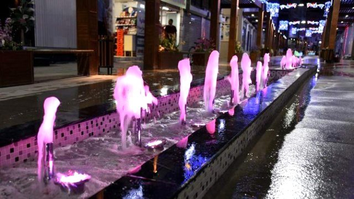 İzmir Caddesi Aliağa\'ya Hayat Veriyor