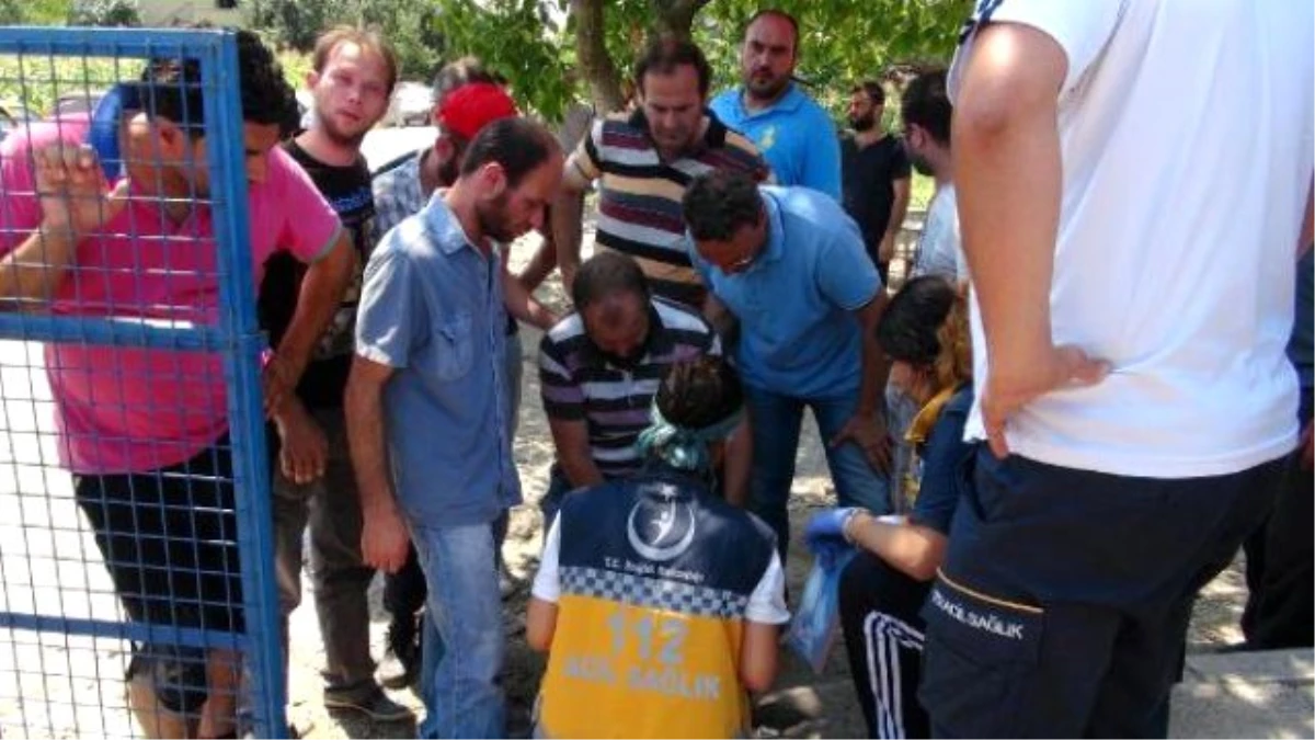 Kendilerini Fabrikaya Hapseden İşçileri Polis Dışarı Çıkarttı