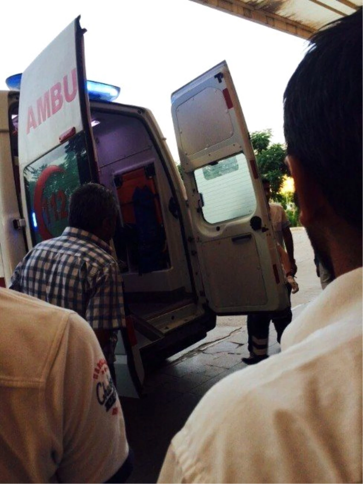Kızıltepe\'de Trafik Kazası: 1 Ölü, 13 Yaralı