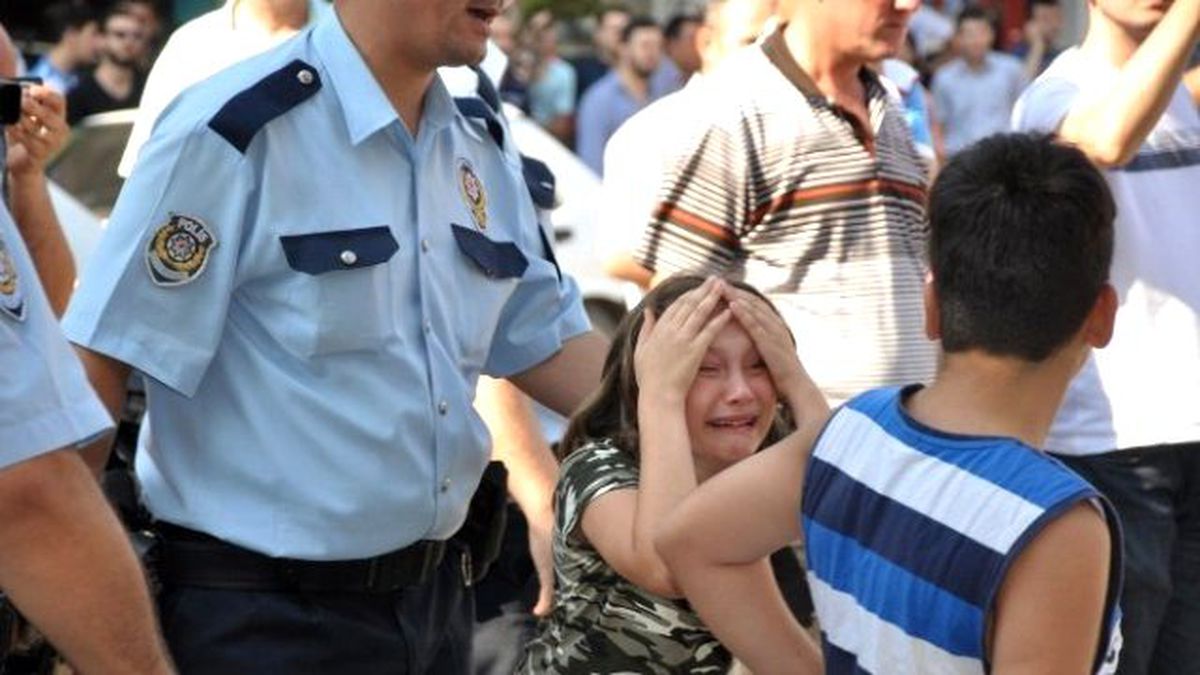 Temel Kazısı Bina Çökertti