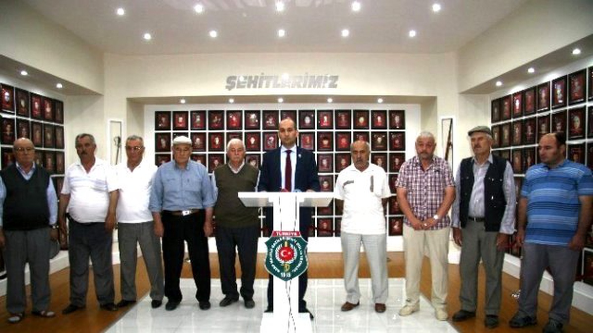 Afyonkarahisar\'daki Şehit ve Gazi Yakınlarından Terör Operasyonlarına Destek
