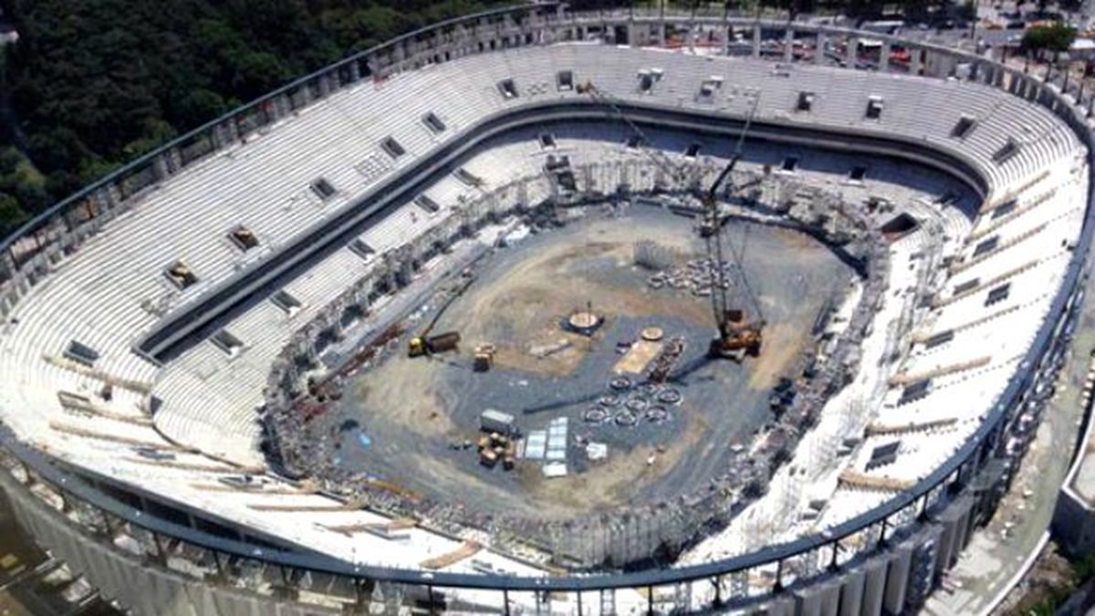 Beşiktaş'ın Yeni Stadı, Fenerbahçe Maçına Yetişmiyor