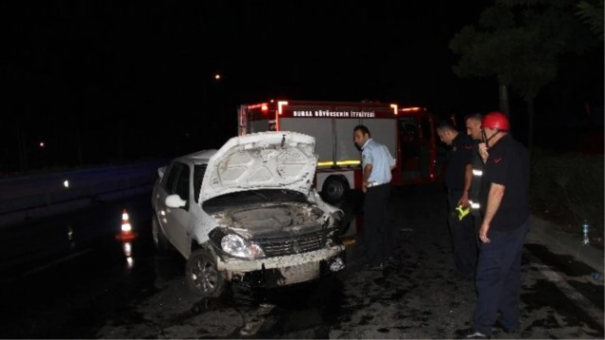 Bursa\'da Trafik Kazası: 4 Yaralı
