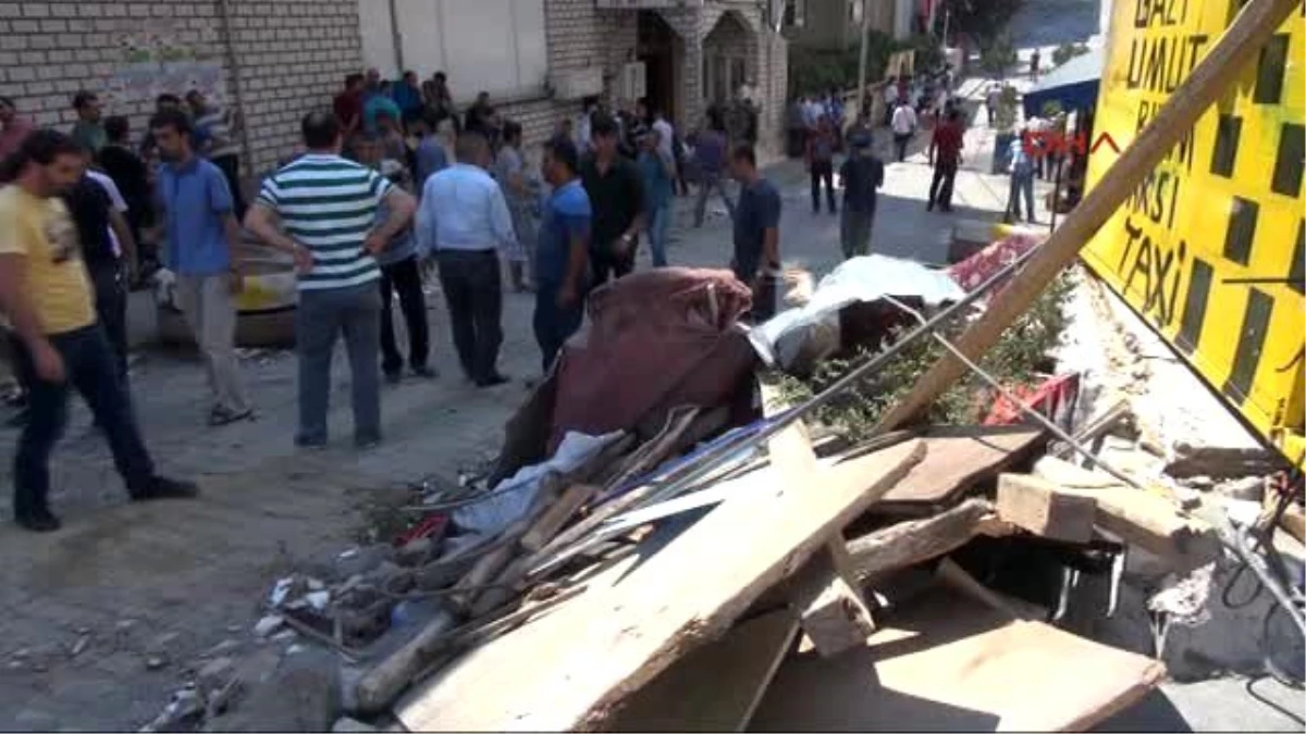 Cemevi Önündeki Barikatlar Kaldırıldı