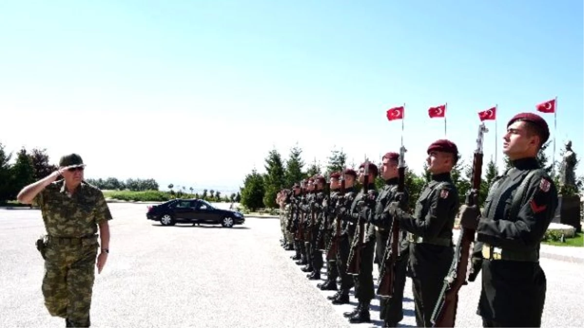 Genelkurmay Başkanı Org. Özel, Bordo Berelileri Denetledi