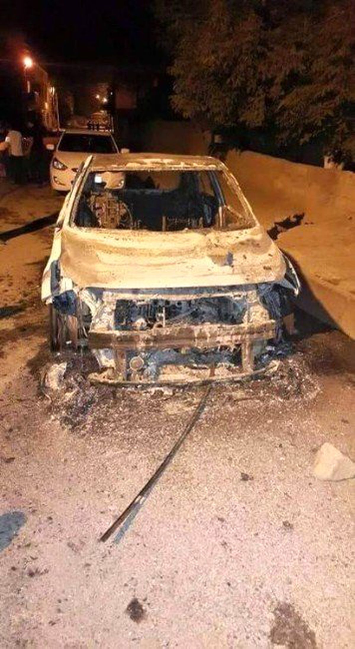 İzinsiz Gösteride Polis Aracına Ateş Edildi