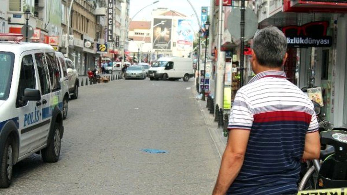 Karaman\'da Şüpheli Çanta Paniği