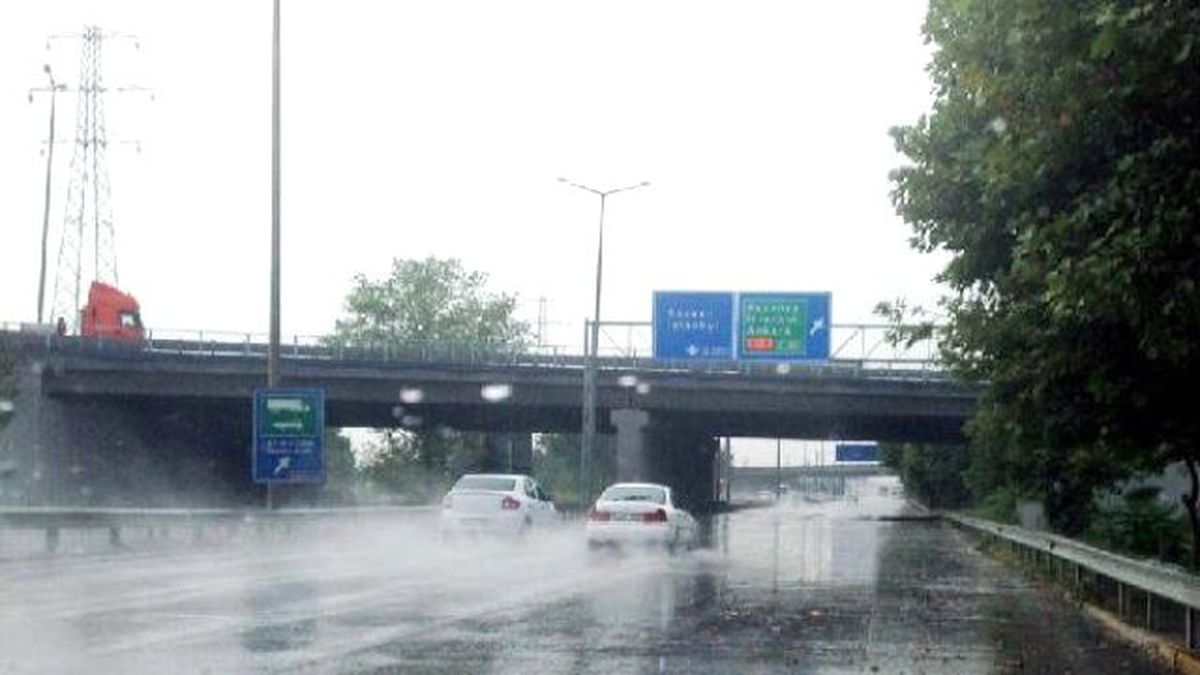 Kocaeli\'de Aynı Anda 2 Mevsim