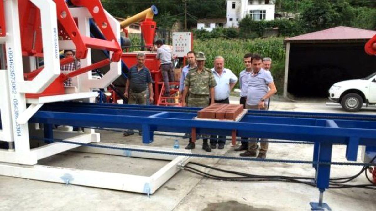 Maçka Belediyesi\'nden Parke Fabrikası
