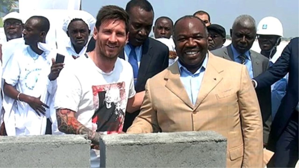 Messi\'nin Gabon Ziyareti Tepki Çekti