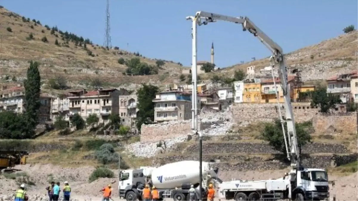 Nevşehir Külliyesi İçin İlk Harç Atıldı