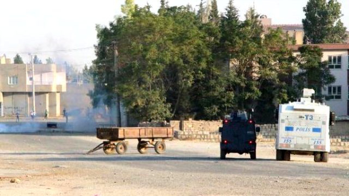 Nusaybin\'de Öldürülen Ydgh\'li Genç İçin Yapılan Eyleme Polis Müdahale Etti