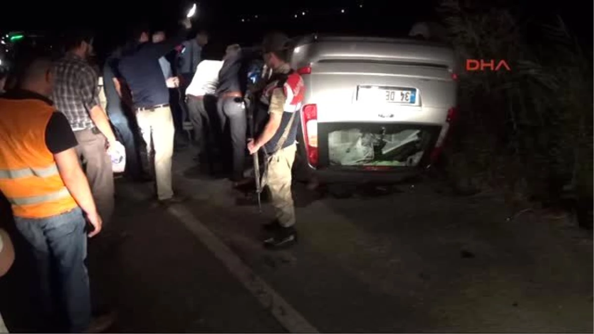 Tokat\'ta 2 Otomobil Kafa Kafaya Çarpıştı: 2 Ölü, 5 Yaralı