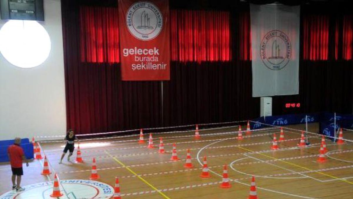 Besyo\'ya Alınacak 50 Öğrenci İçin 2 Bin 810 Kişi Başvurdu