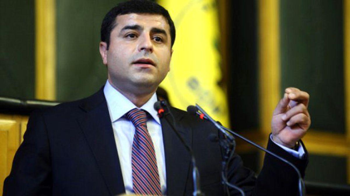 Demirtaş: 80 Milletvekilimizle Dokunulmazlıkların Kaldırılması İçin Başvuracağız