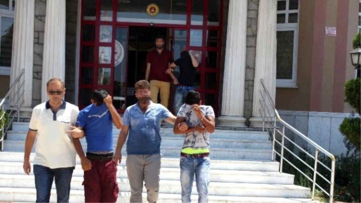 Didim\'de Araç Hırsızları Polisten Kaçamadı