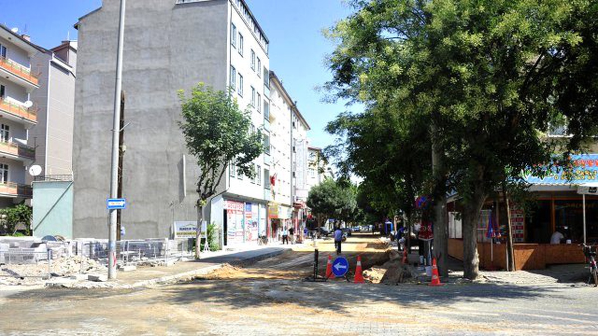 İkinci İstasyon Caddesi\'nde İkinci Etap Çalışmalar Başladı