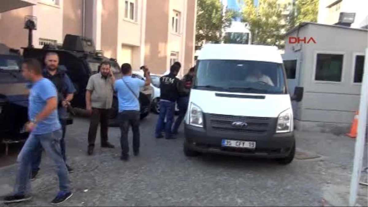 İzmir Menemen\'deki Ydg- H Operasyonunun 8 Zanlısı Adliyeye Sevk Edildi