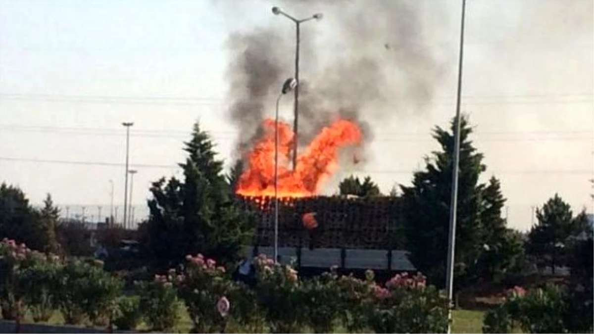 Mehmetçik Vakfı Tesisleri\'nde Yangın Çıktı