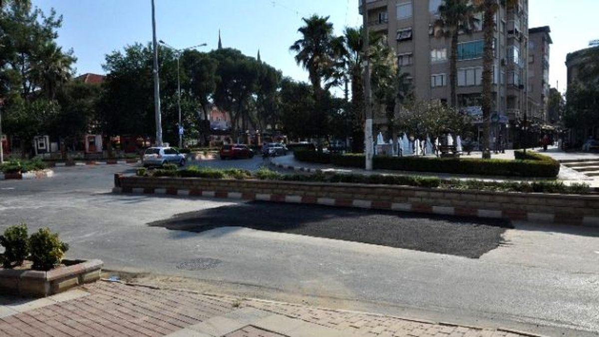Nazilli Belediyesi Bozulan Yolu Yaptı