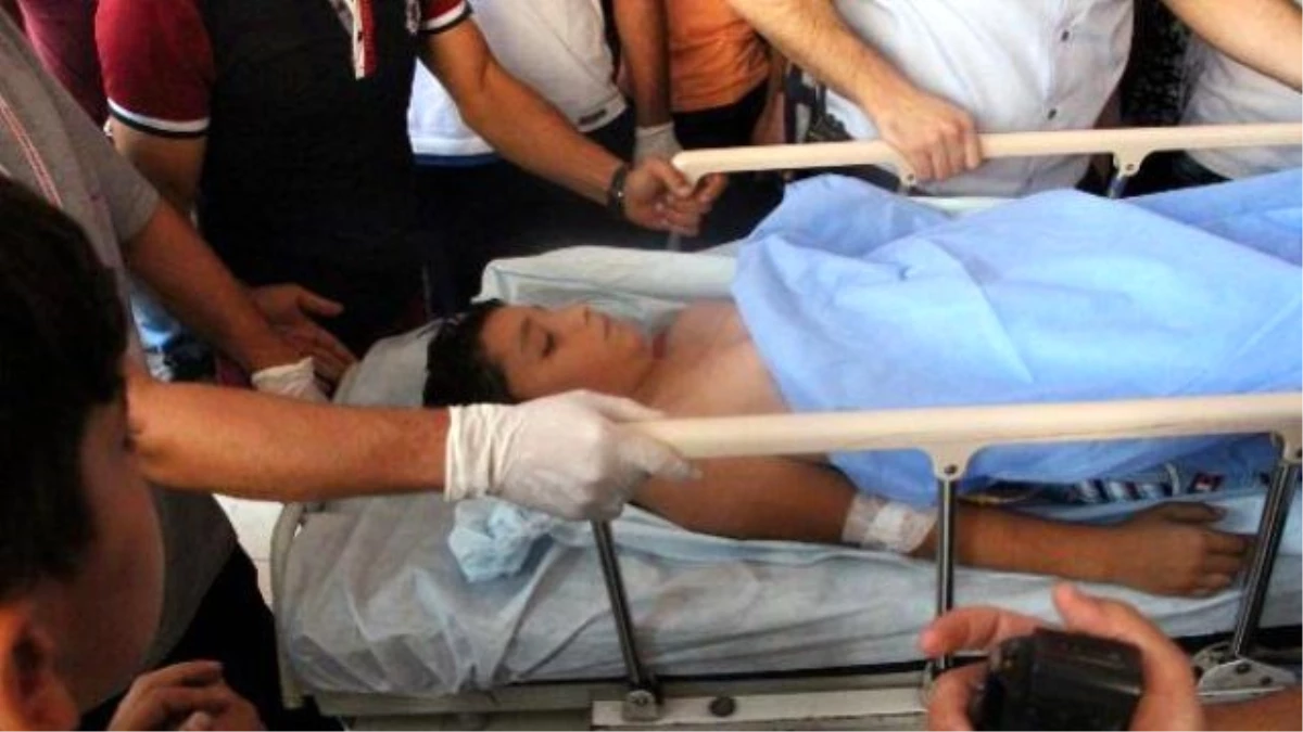 Nusaybin\'de Arazide Buldukları Cisim Patladı, 2 Çocuk Yaralandı