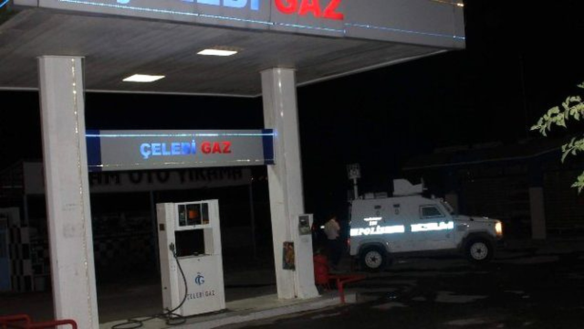 Siirt\'te Göstericiler Benzinliği Havaya Uçuracaklardı