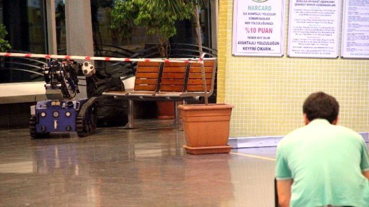 Şüpheli Paketle Özçekim Yaptılar