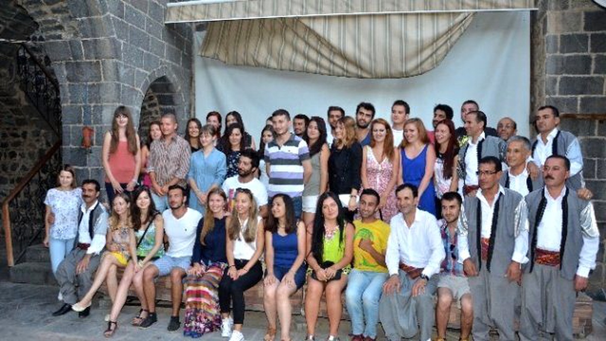 Yabancı Öğrenciler Sıra Gecesinde Eğlendi