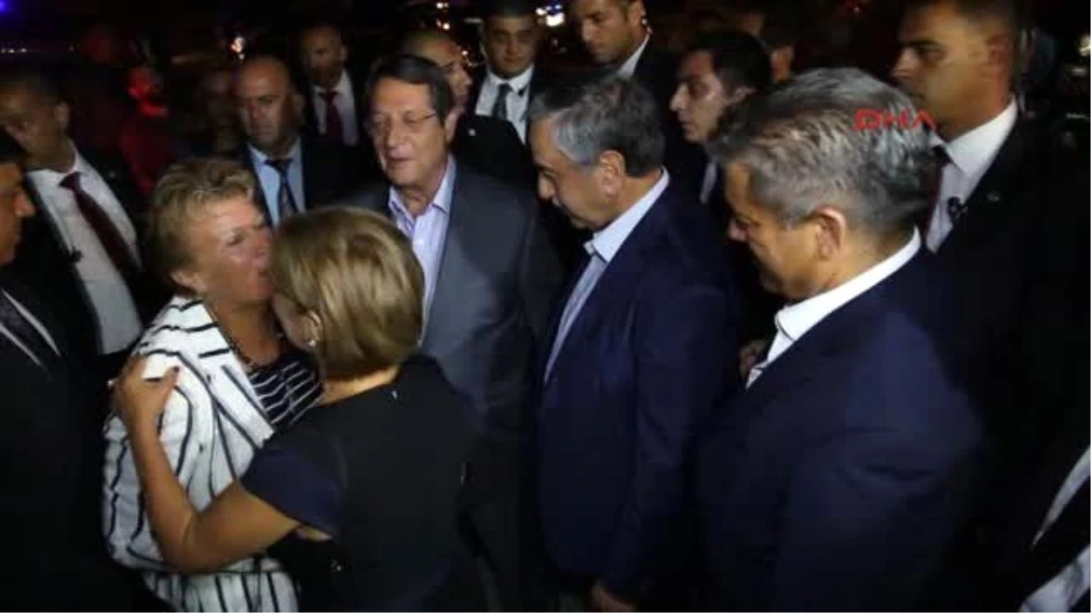 1 KKTC Cumhurbaşkanı Akıncı ile Rum Lider Anastasiadis Mağusa\'da Konser İzledi