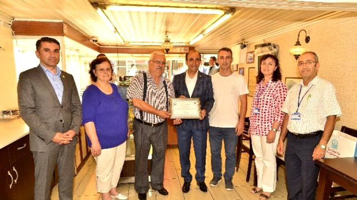 70 Yıllık Tatlıcıya Belediyeden Plaket