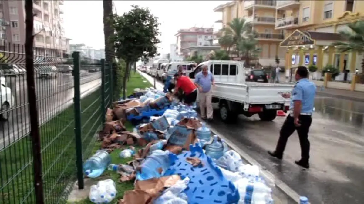 Alanya\'da Trafik Kazası: 1 Yaralı