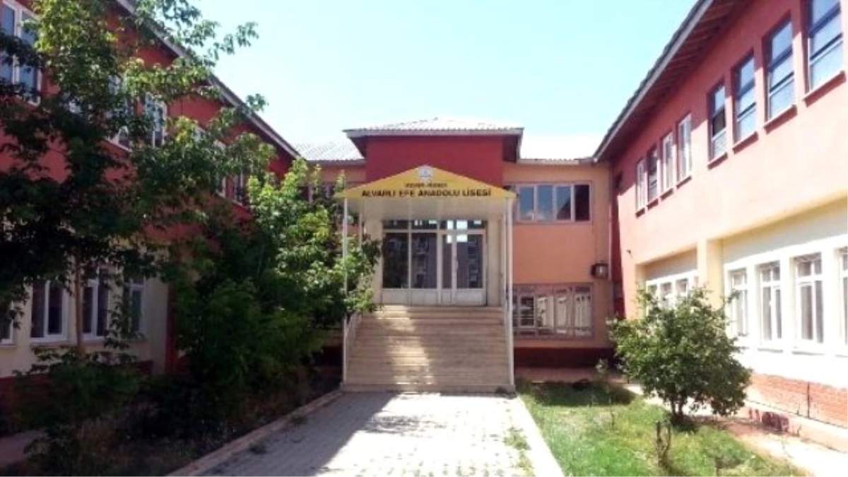 Alvarlı Efe Anadolu Lisesi, İki Heyecanı Birden Yaşadı