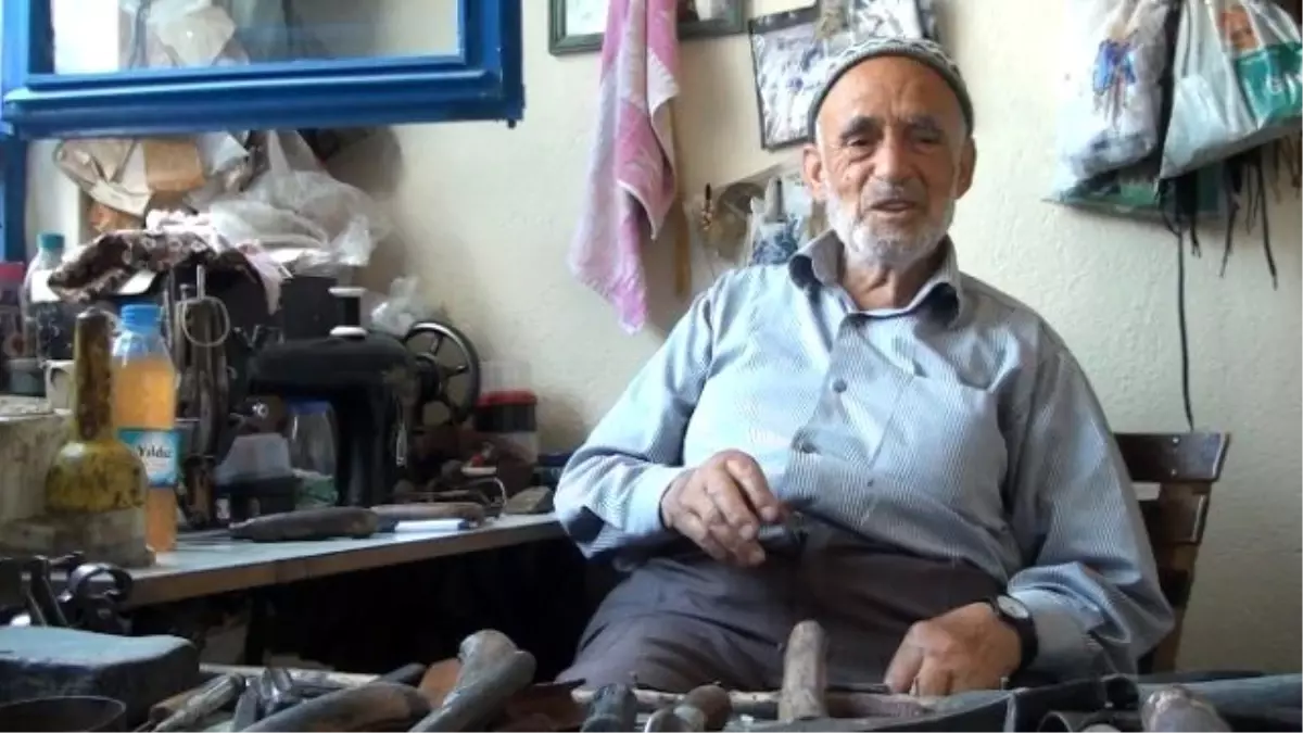 Baba Mesleğini 75 Yıldır Devam Ettiriyor