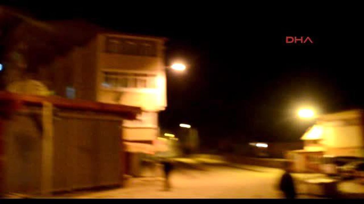 Doğubayazıt\'ta Yol Kapatan Gruba Müdahale
