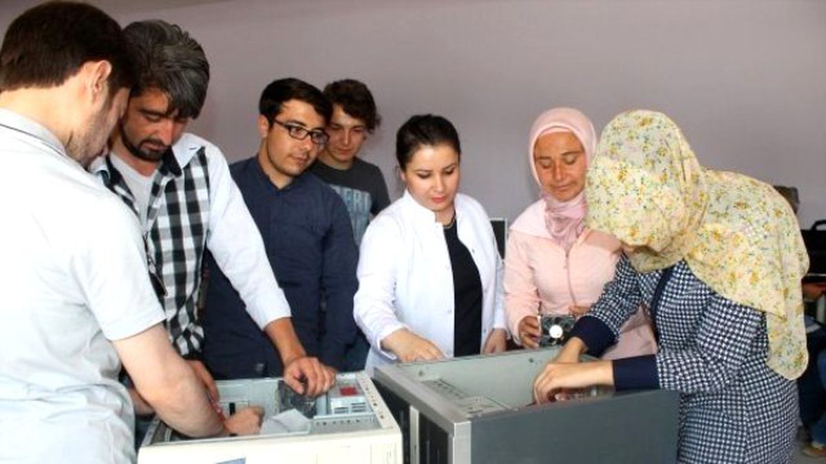 İscehisar\'da Bilgisayar Bakım Onarım ve Tamir Kursuna Yoğun İlgi